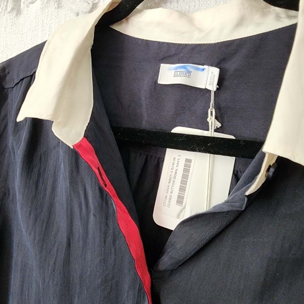 Closed Navy Silk Blouse - Picture 5 of 9